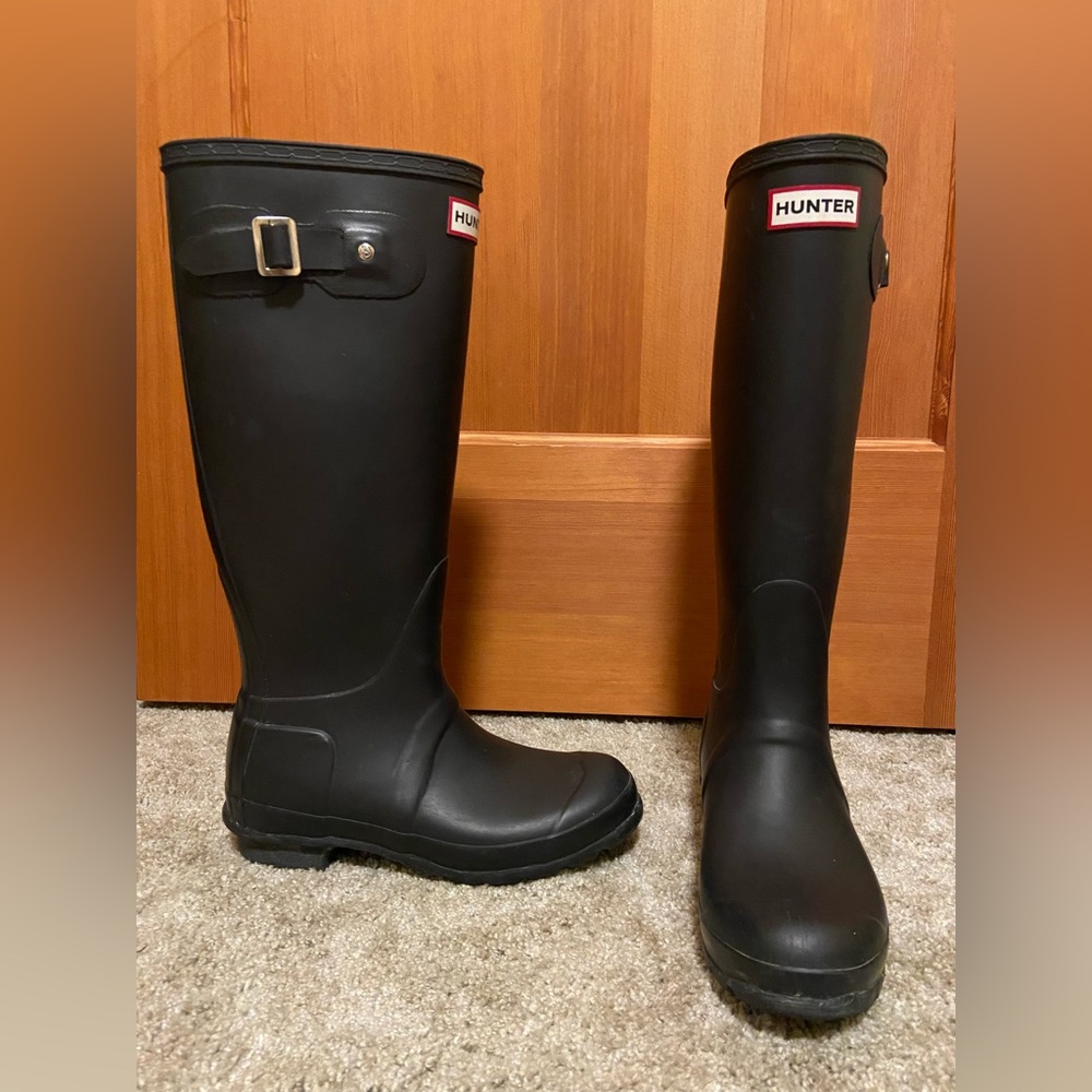 Hunter | Original Tall Rain Boots - Matte Black - Picture 2 of 13